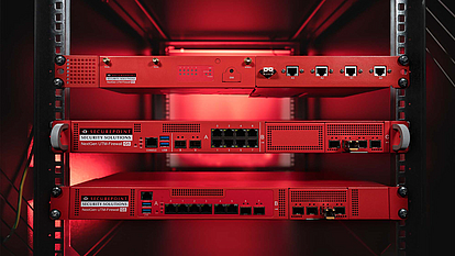 Securepoint UTM-Firewall for businesses Three Securepoint UTM firewalls in one server cabinet